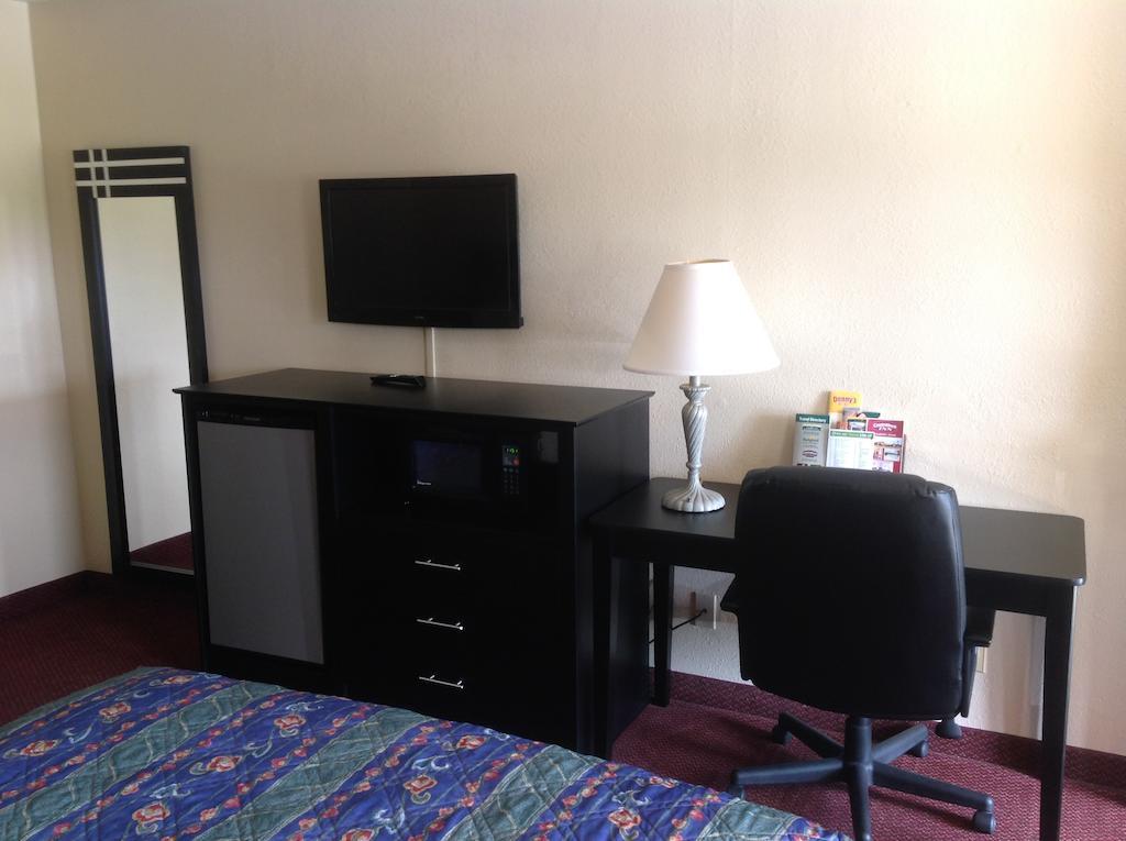 Countryside Inn Wharton Bilik gambar